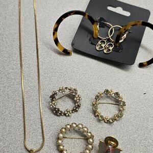 Vintage Jewelry Lot — 4 Brooches, 2 Earrings, Mother-of-Pearl Pendant